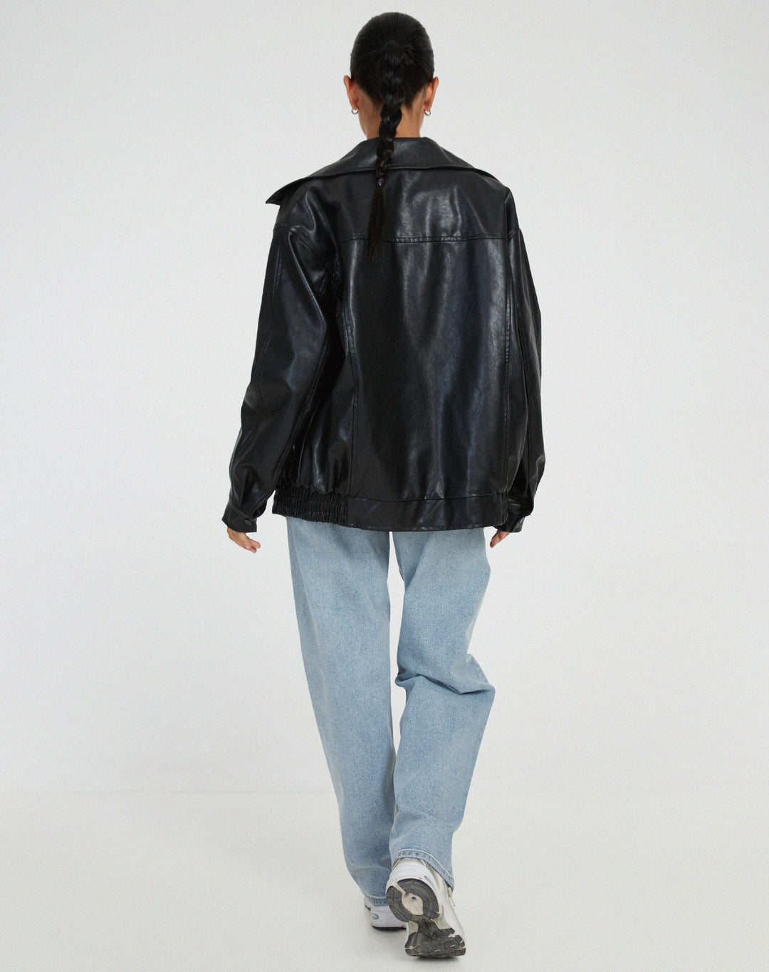 Women's Zip-Up Leather Jacket with Relaxed Fit and High Collar