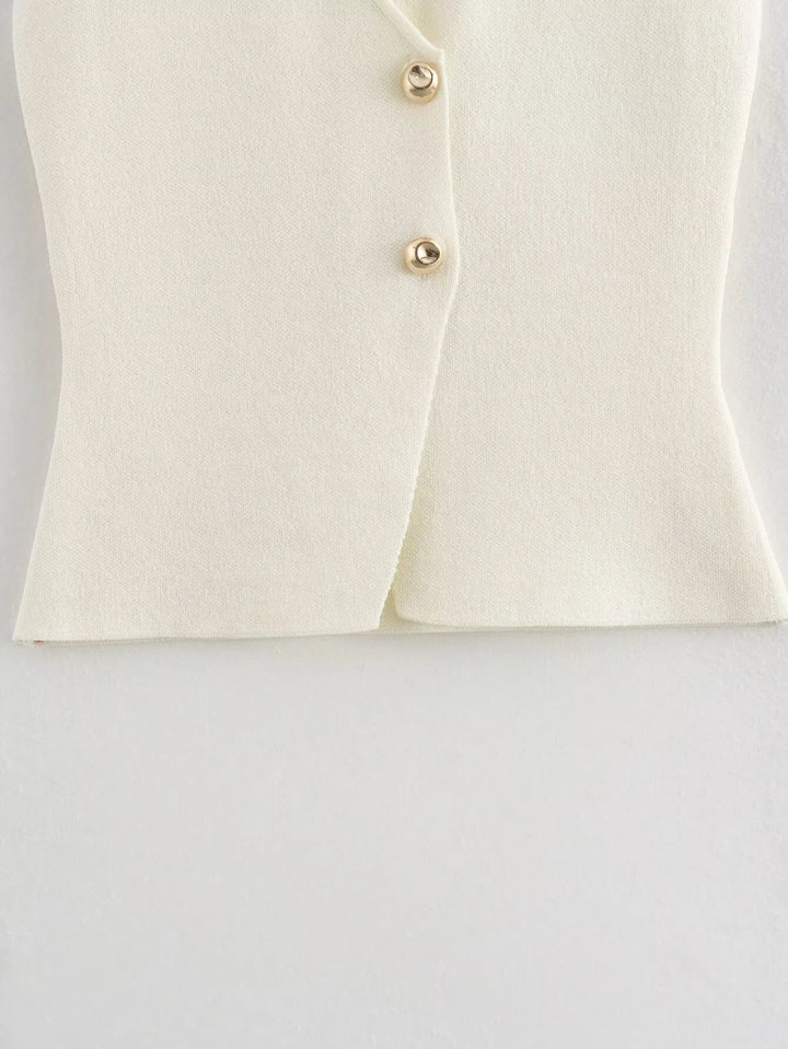 Women's Button-Front Knitted Vest Top with Sleeveless Design