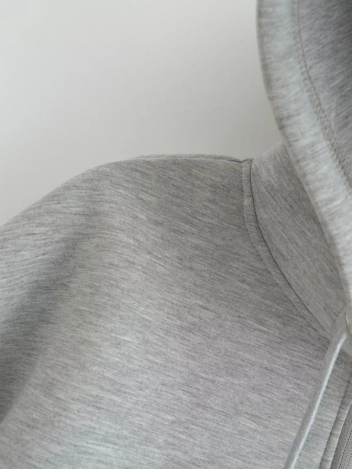 Women's Oversized Zip-Up Hoodie with Drawstring Hood and Pockets