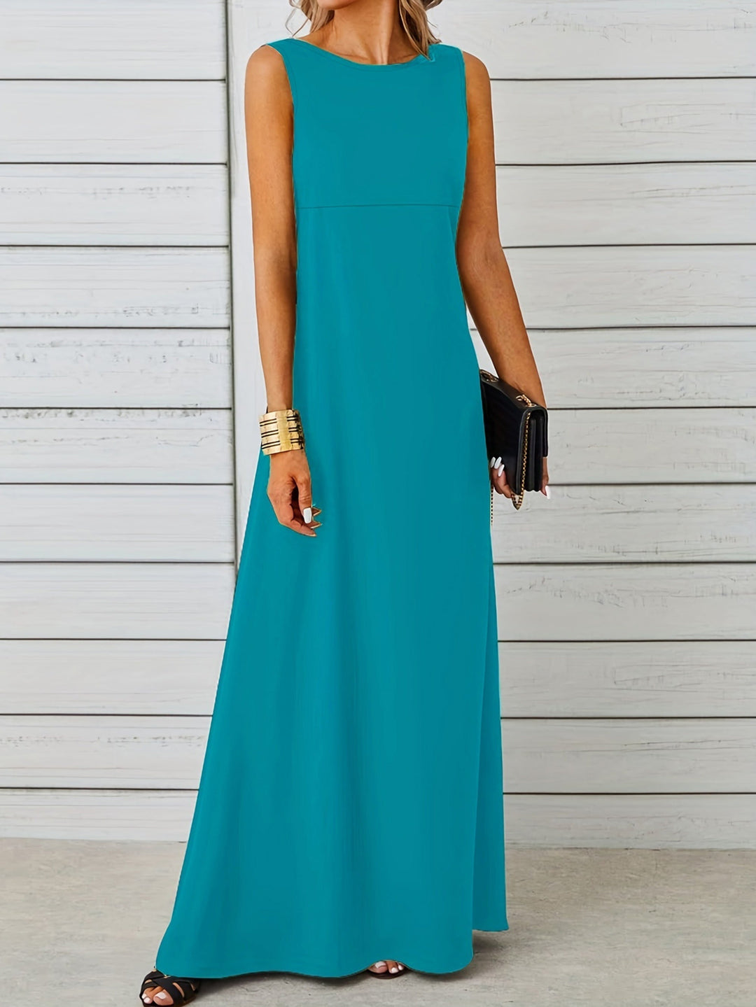 Women's Sleeveless Maxi Dress with Floor-Length Flow and Clean Lines