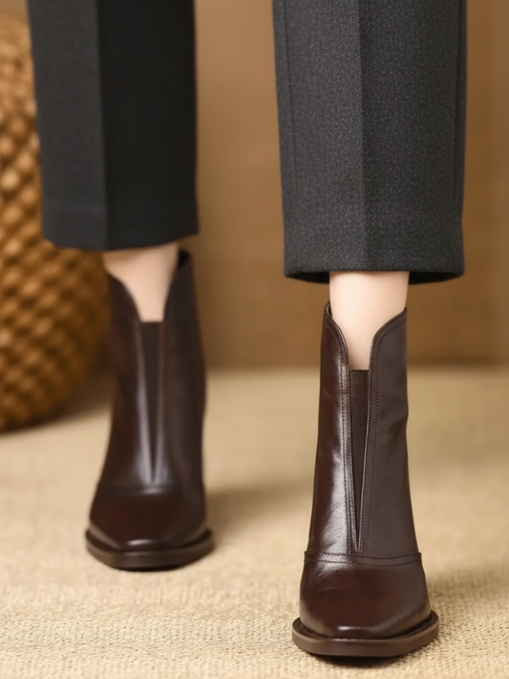Olivia | Sleek Leather Boots